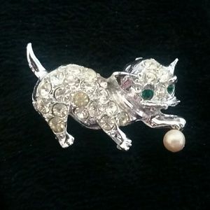 1960s vintage rhinestone cat brooch